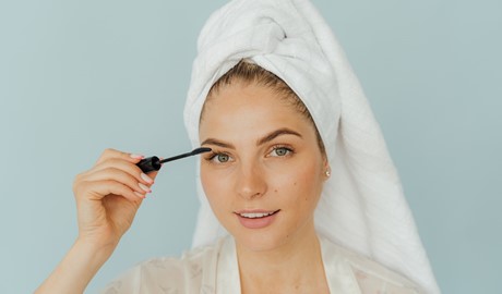 Verschmierte Wimperntusche - Diese 5 Tipps helfen bei verlaufener Mascara