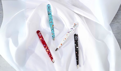 Art in everyday life: the action painting tweezers from Rubis Switzerland